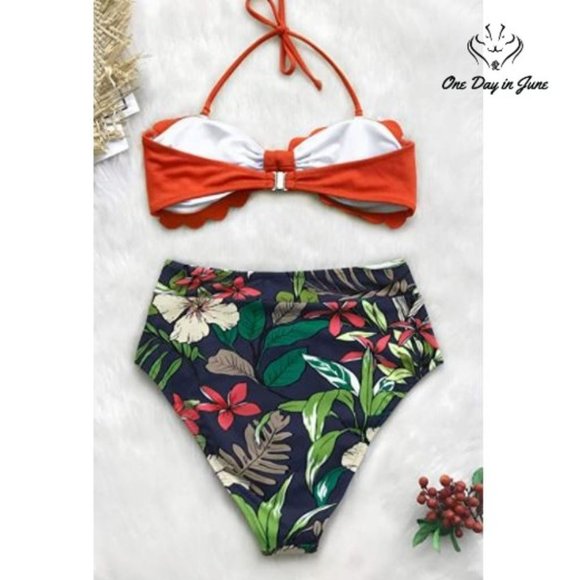Cupshe Scallop High Waist Bikini Swimsuit - Picture 2 of 4